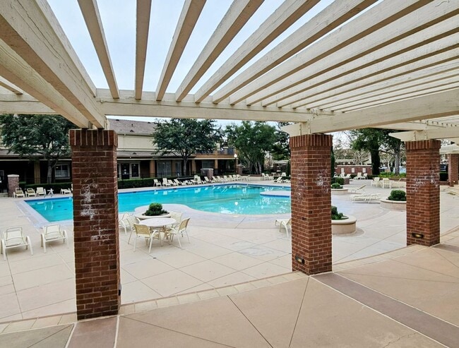 Building Photo - JAMIE LN UNIT 1 FONTANA 92336 (4 BED / 3 BATH)