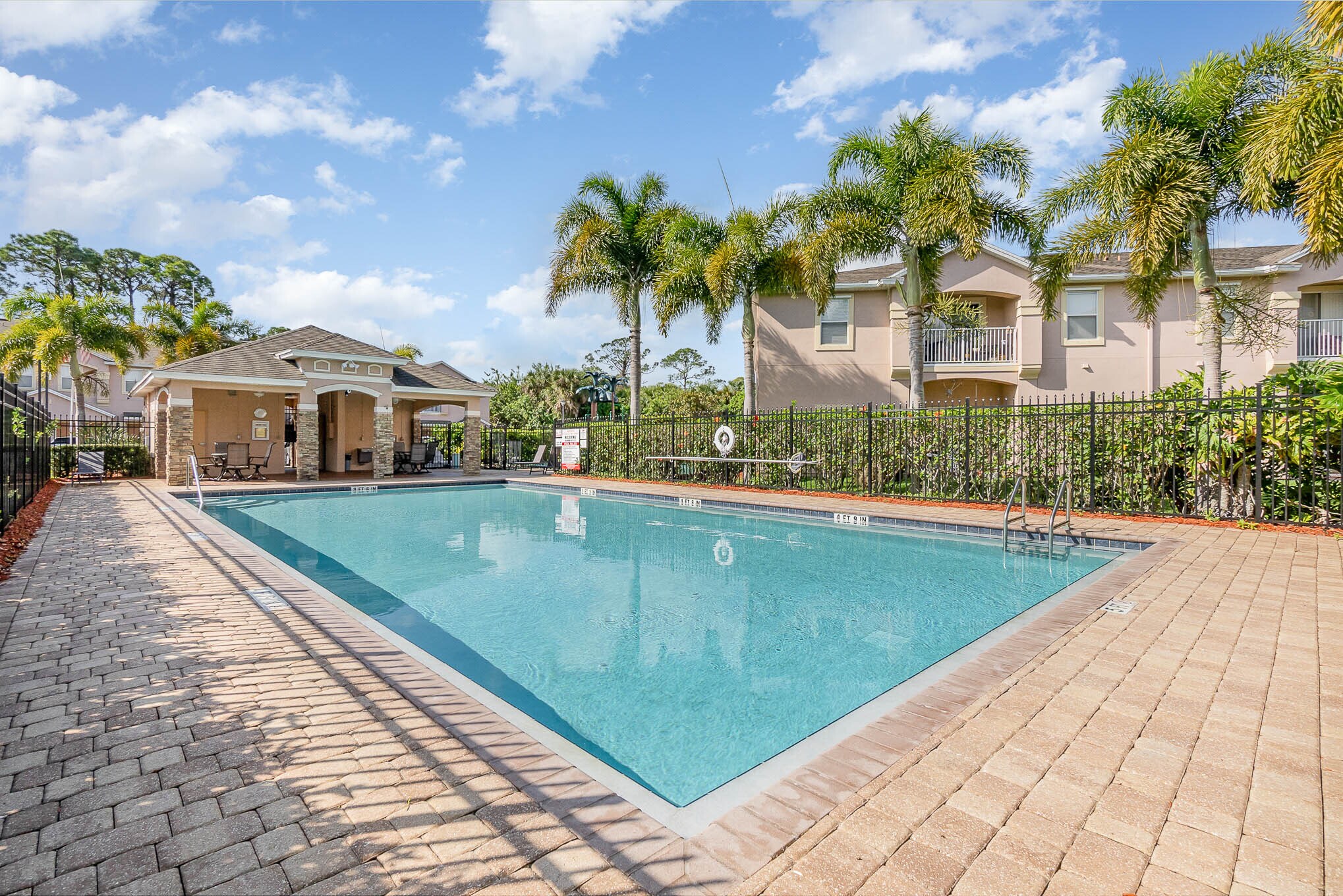 Building Photo - 4037 Meander Plz