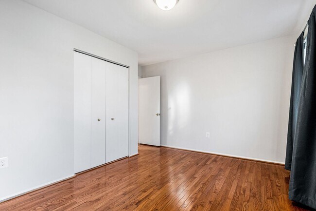 Building Photo - 17020 Briardale Rd