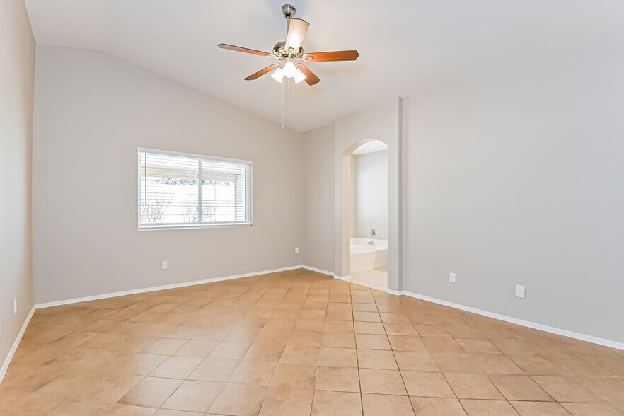 Building Photo - 3535 S Harrison Shadow Way