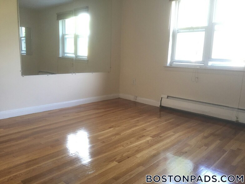 Building Photo - 109 Brainerd Rd