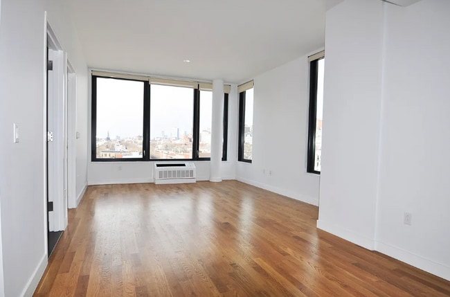 Interior Photo - The Bergen