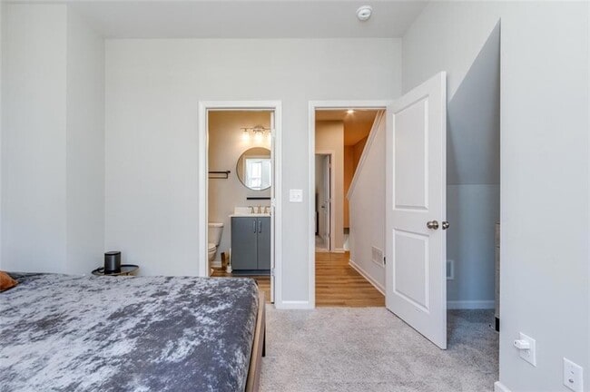 Building Photo - 912 Brees Ct