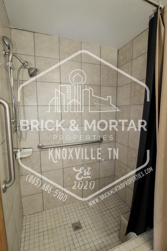 Building Photo - 316 Sarvis Dr