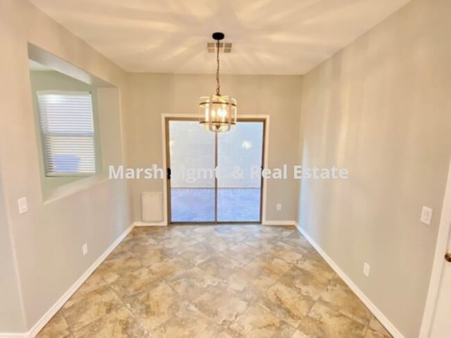 Building Photo - Wonderful two-story 3 bedroom home with community pool in Gilbert!