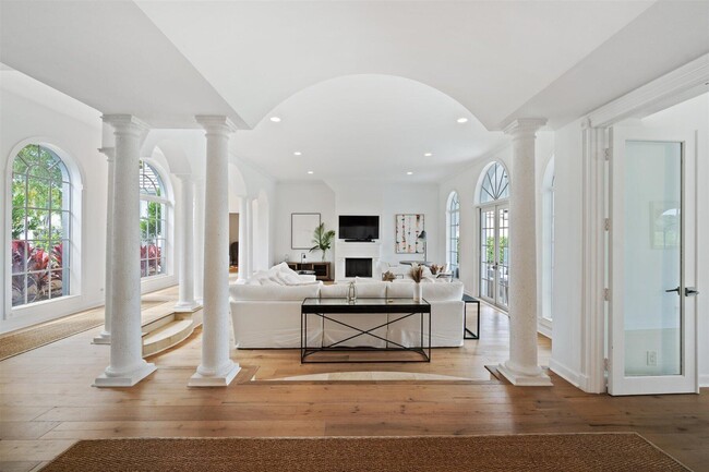 Building Photo - 2377 Golf Brook Dr