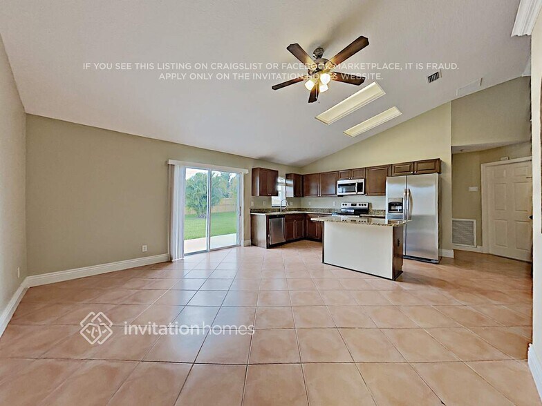 Building Photo - 1618 SW Morelia Ln