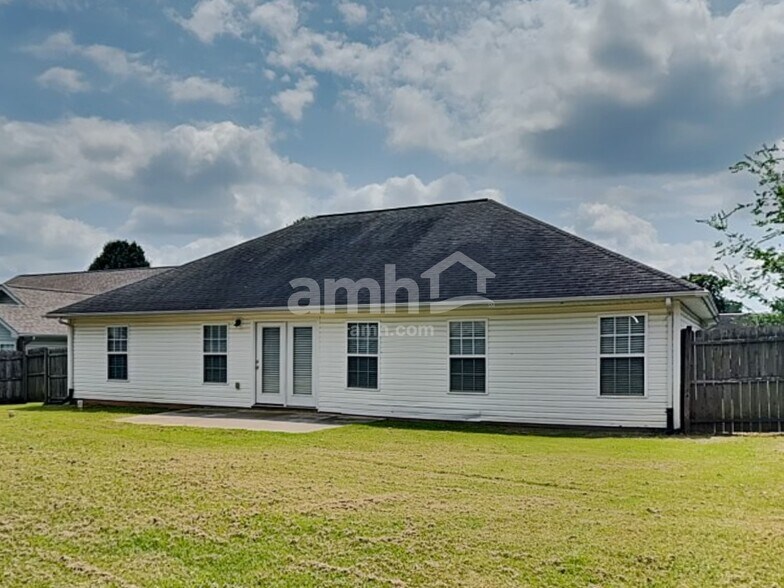 Building Photo - 119 Rouen Ct