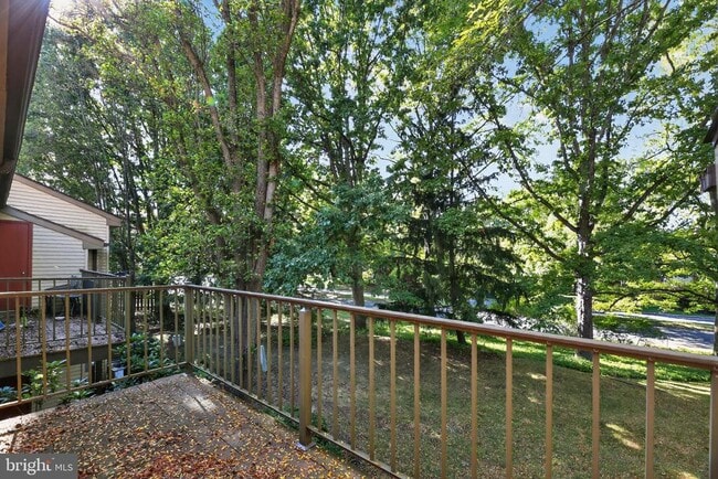 Building Photo - 203 CYPRESS Cir