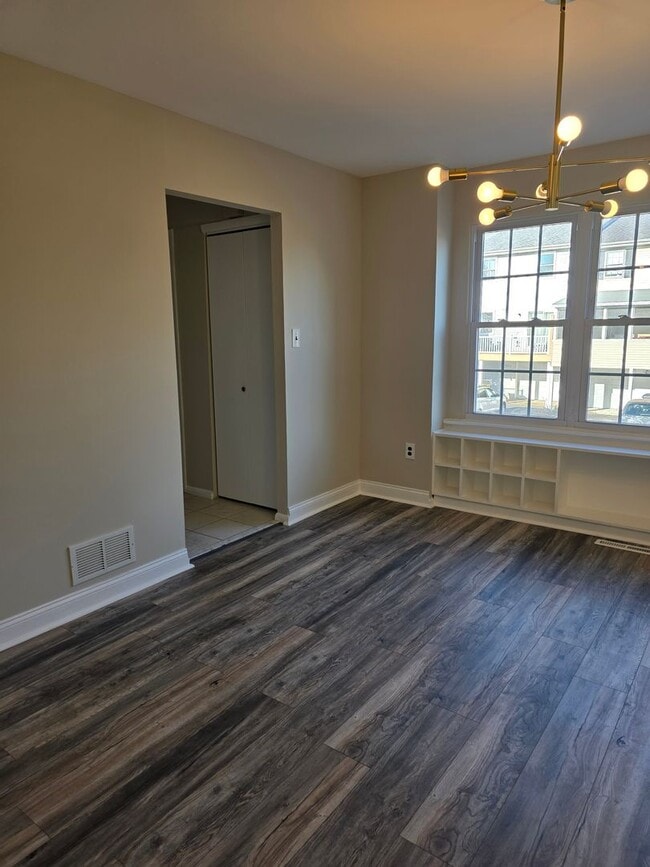 Building Photo - Green Valley Community off Kirkwood Highway