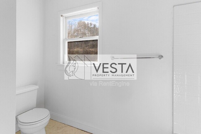 Building Photo - 303 Tarheel Dr