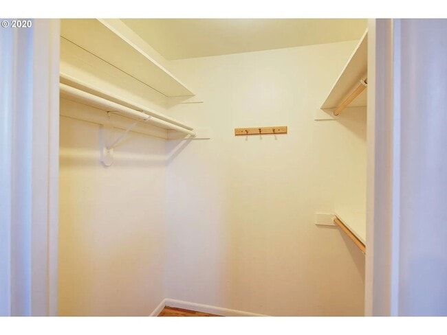 Building Photo - Great 4 Bedroom Eugene Home!