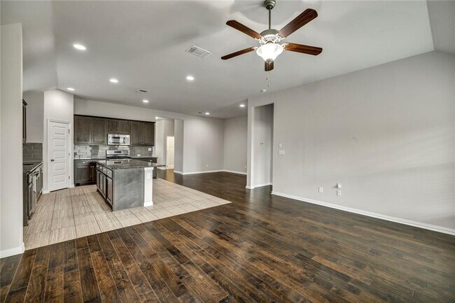 Building Photo - 2926 Diego Dr