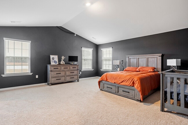 Building Photo - 68 Black Crk Dr