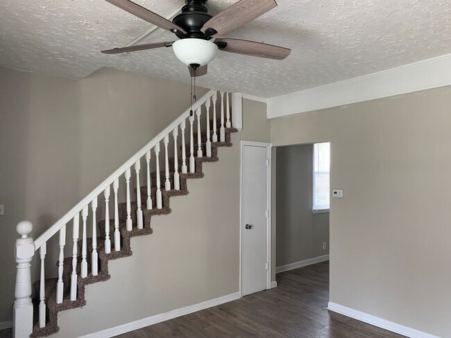 Building Photo - 1219 Pierce St