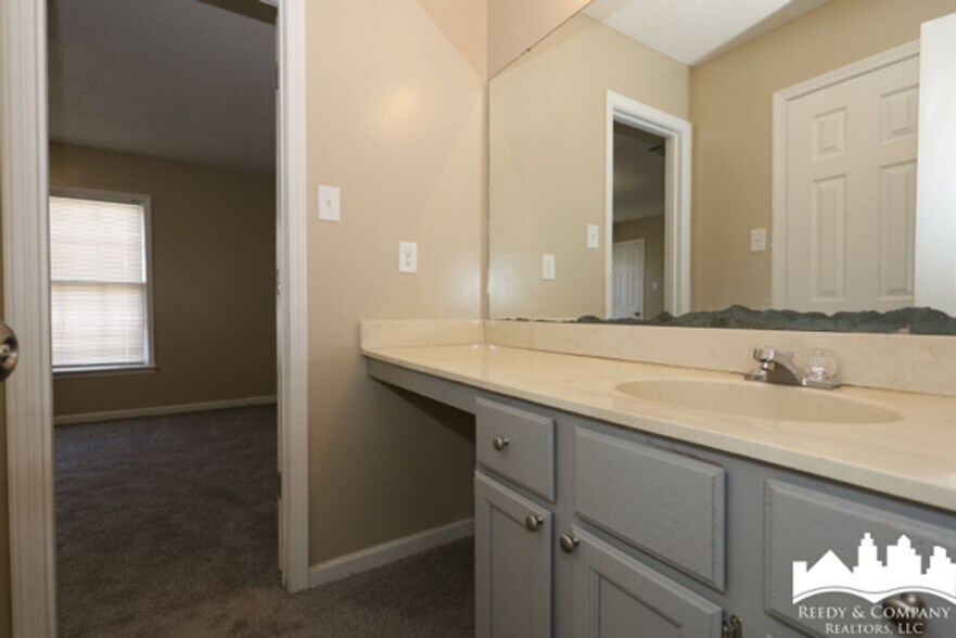 Building Photo - 6343 Kirby Downs Dr