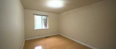 Building Photo - 1345 Kingfisher Way