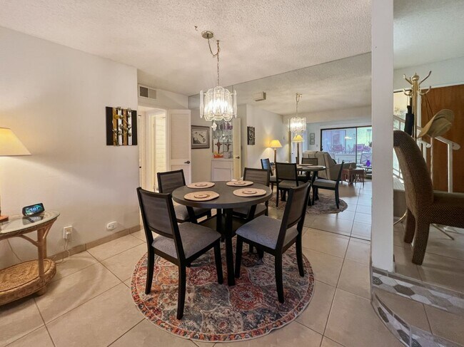Building Photo - 68563 Paseo Real