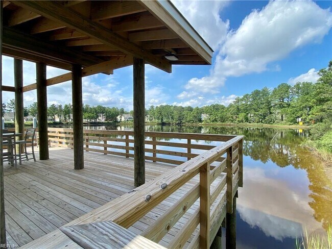 Building Photo - 1813 Doubloon Way