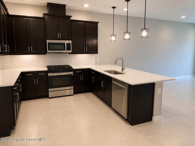 Building Photo - 3010 Avalonia Dr