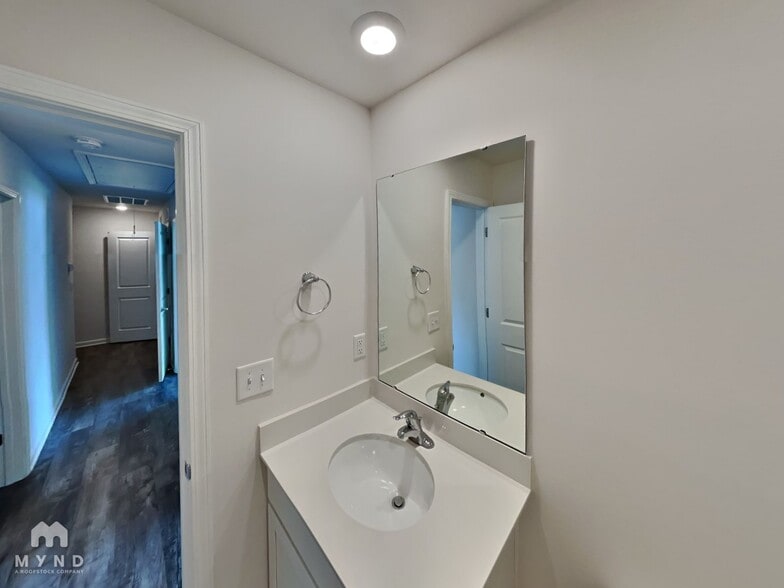 Building Photo - 2125 Ryker Davis Ln