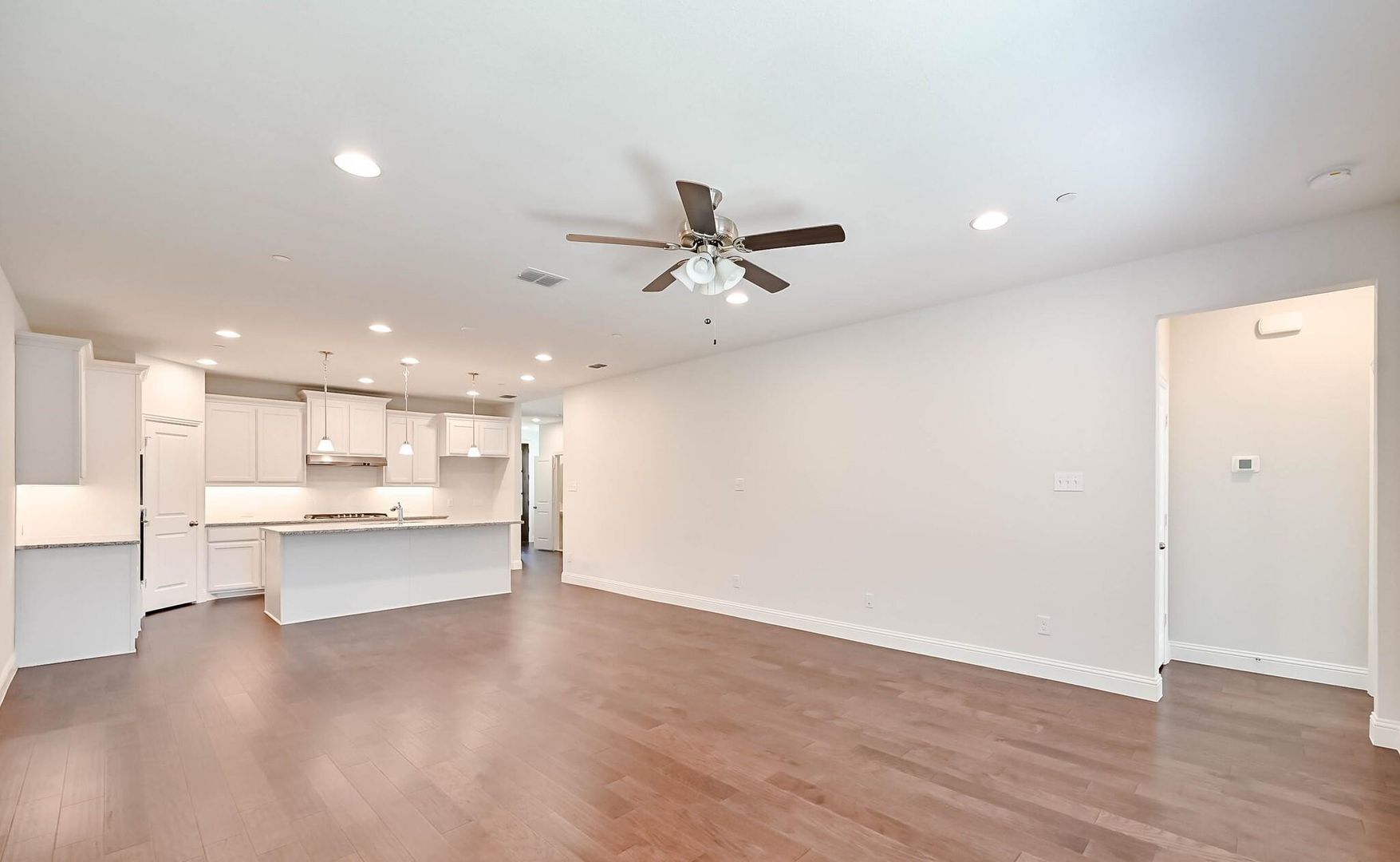 Building Photo - 4260 Mingo Dr