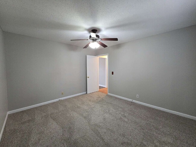 Building Photo - 310 Barkwood Dr