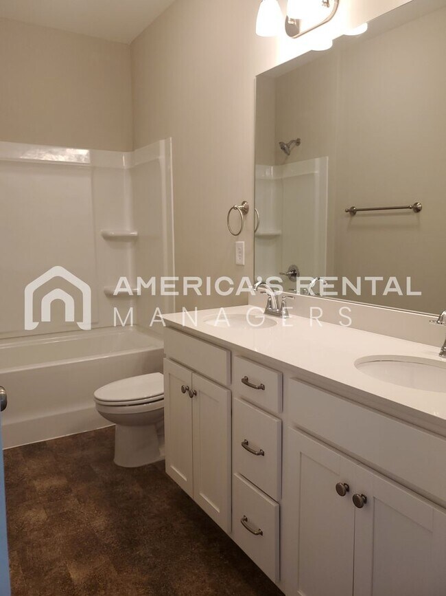 Building Photo - DEPOSIT PENDING! Home for Rent in Clanton, AL.. Available to View Now!!!