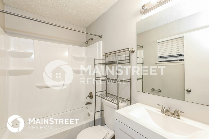 Building Photo - 661 Overlook Ct