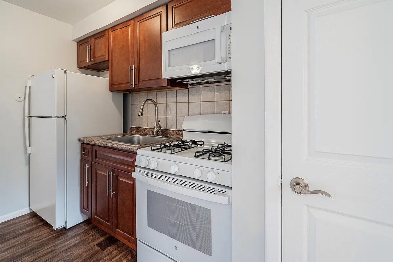 Building Photo - 114 Montgomery St