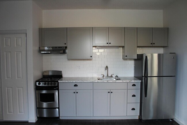 KITCHEN - Yamhill at Sixth