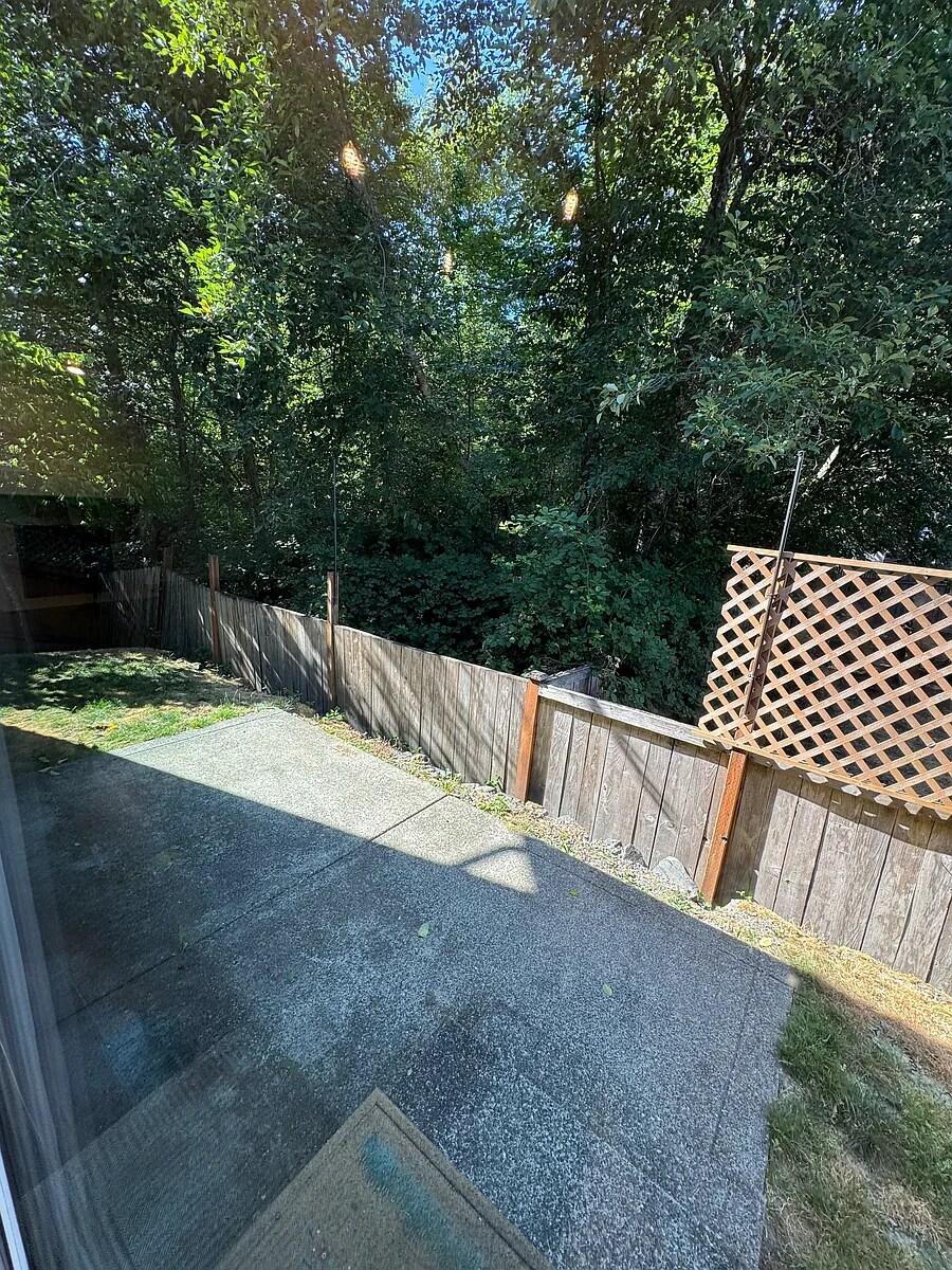 Building Photo - 1115 181st Street Ct E