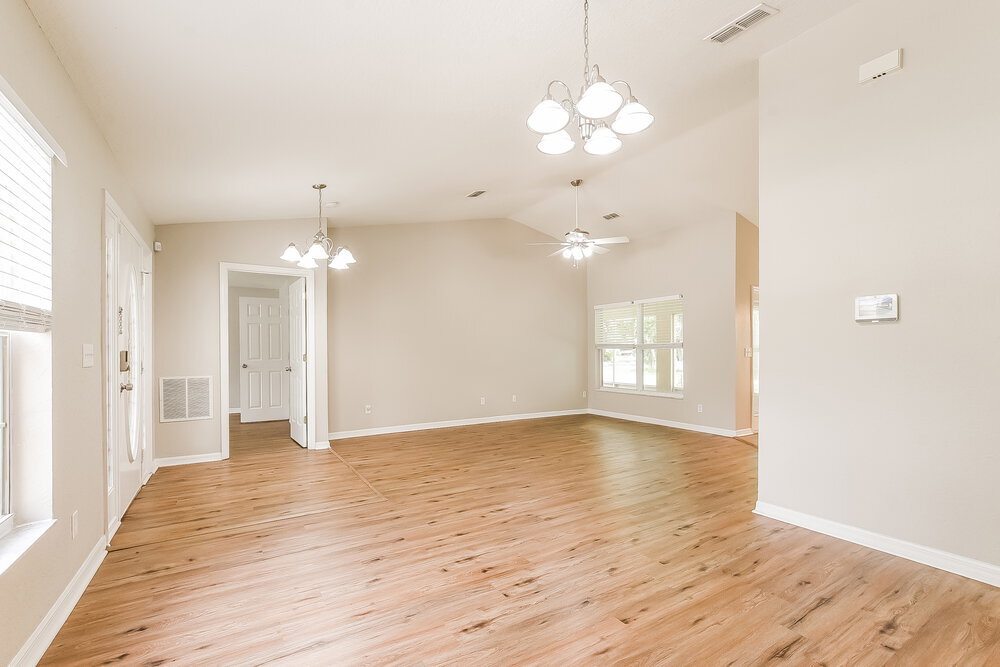 Building Photo - 35221 W Griffin Dr