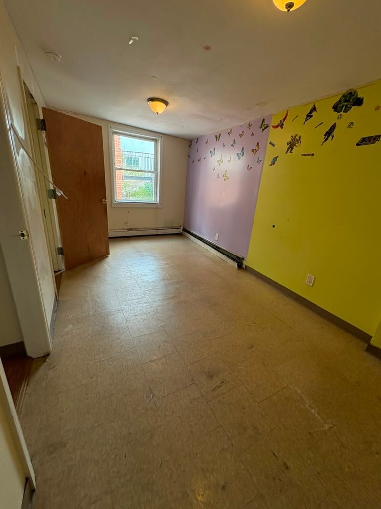 Building Photo - 142 Beech St