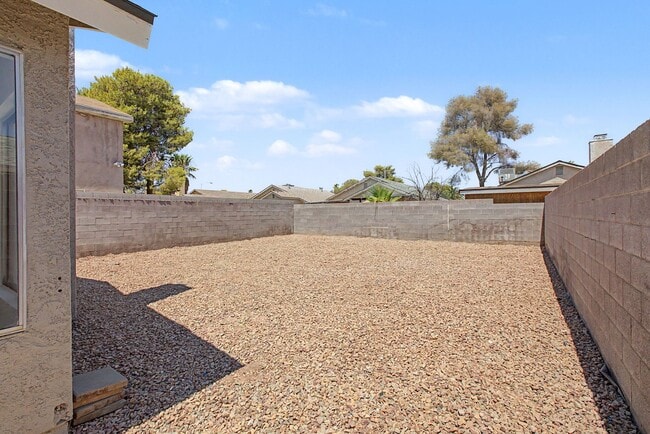 Building Photo - 6794 Mangrum Cir