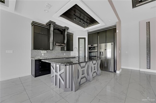 Building Photo - 20 West Dr