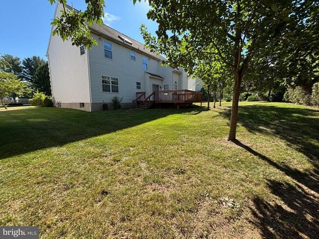 Building Photo - 721 Deer Creek Dr