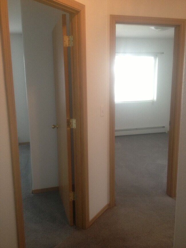 Building Photo - 2731 Lee St