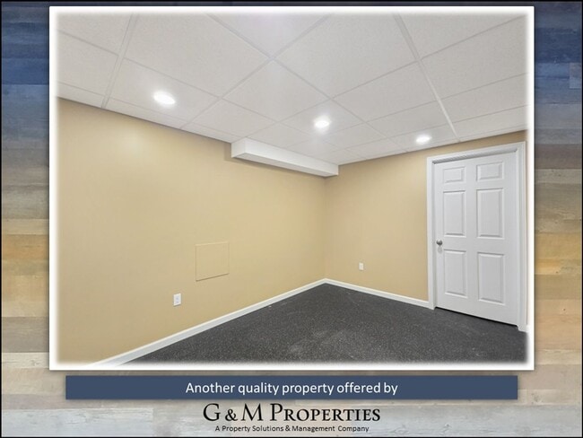 Building Photo - Huge 4-Bedroom Home for Rent - Great West Henrietta Location!