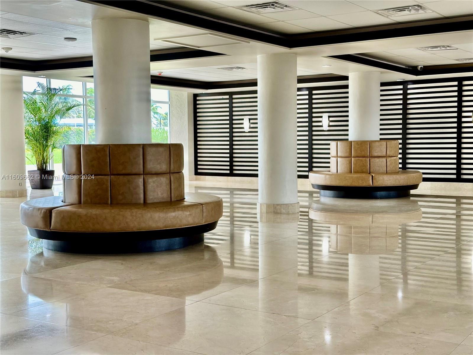 Building Photo - 5005 Collins Ave