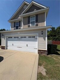 Building Photo - 365 Roanoke Dr