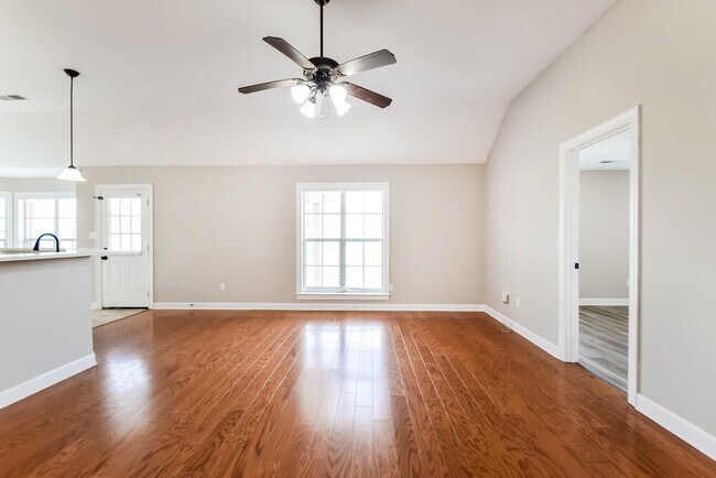 Building Photo - 4857 Cantata Dr