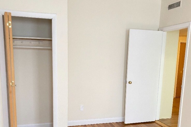 Building Photo - 1135 Commonwealth Ave