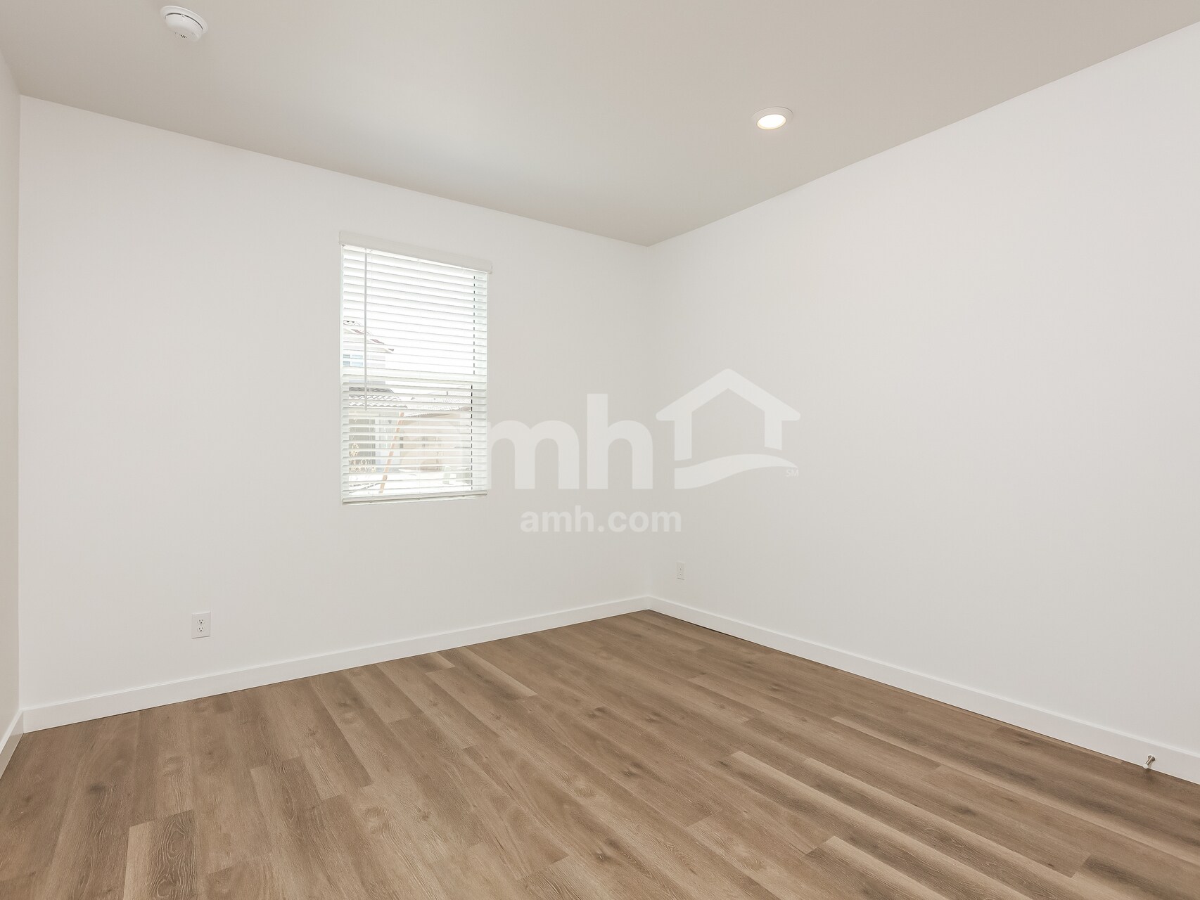 Building Photo - 13107 N Honest Endeavor Wy