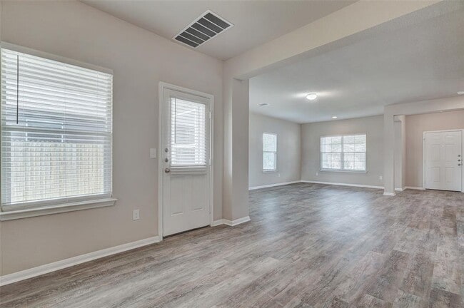 Building Photo - 3207 Tilmon Ln.