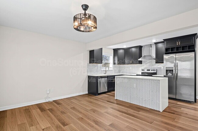 Building Photo - 1467 Ryan St SW