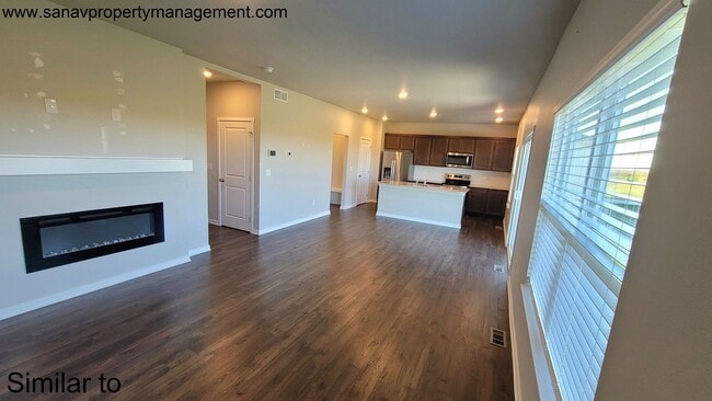 Building Photo - Fantastic Single-Family Home w/ 3 Car Garage - Ankeny