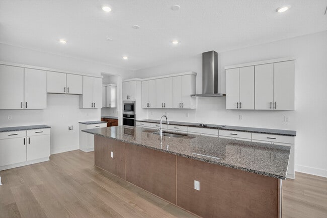 Building Photo - 8210 Golden Bch Ct