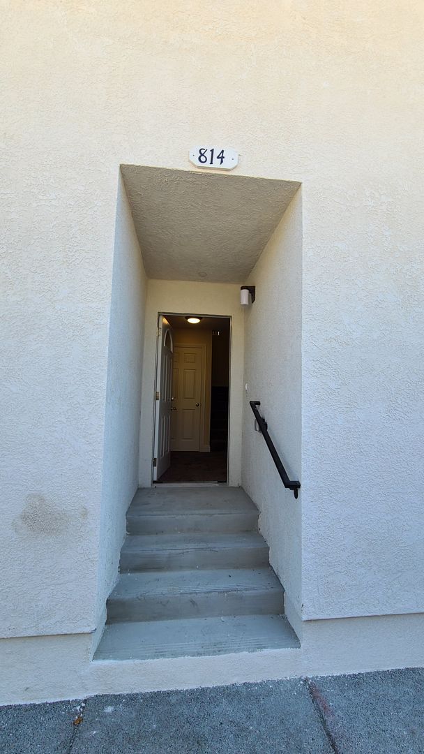 Building Photo - 76(812)