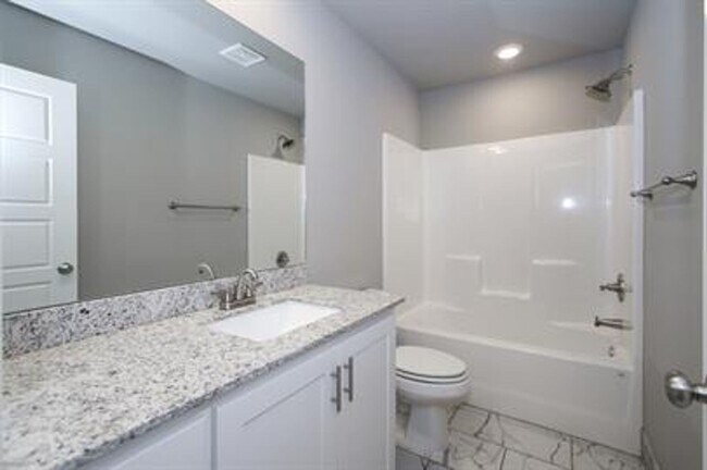 Building Photo - Beautiful Home in Rogers